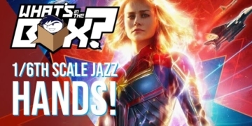 Hot Toys Captain Marvel Deluxe Set